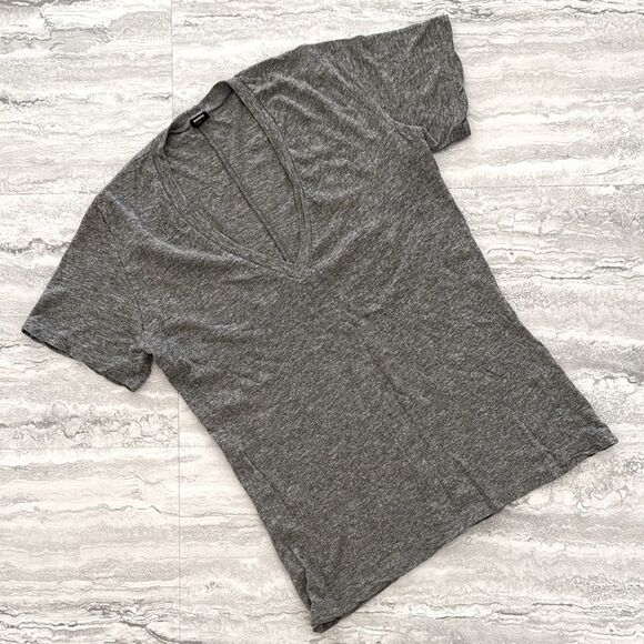 MONROW Heather Gray V Neck Top - Picture 3 of 5